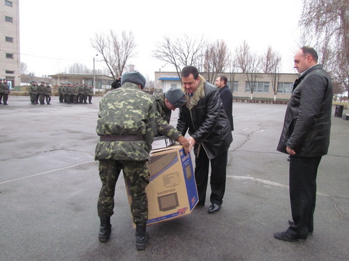 Подарки для дивизиона ПВО: техника и телевизор