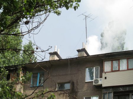 В Орджоникидзе молния ударила в жилой дом!