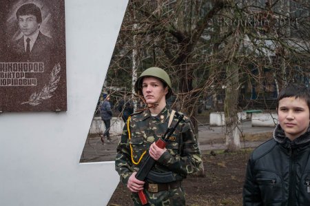 В Орджоникидзе состоялось открытие памятника БМП в честь 25-й годовщины вывода войск из Афганистана (ФОТО)