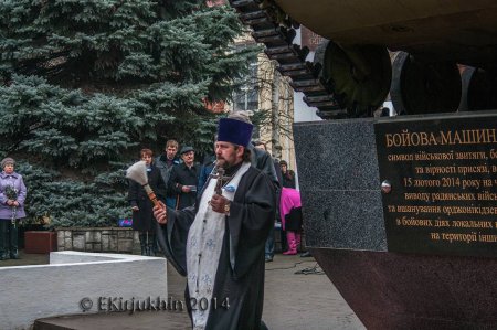 В Орджоникидзе состоялось открытие памятника БМП в честь 25-й годовщины вывода войск из Афганистана (ФОТО)