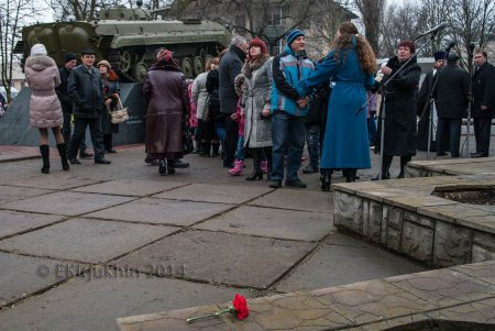 В Орджоникидзе состоялось открытие памятника БМП в честь 25-й годовщины вывода войск из Афганистана (ФОТО)