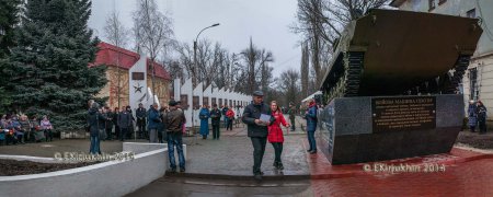 В Орджоникидзе состоялось открытие памятника БМП в честь 25-й годовщины вывода войск из Афганистана (ФОТО)